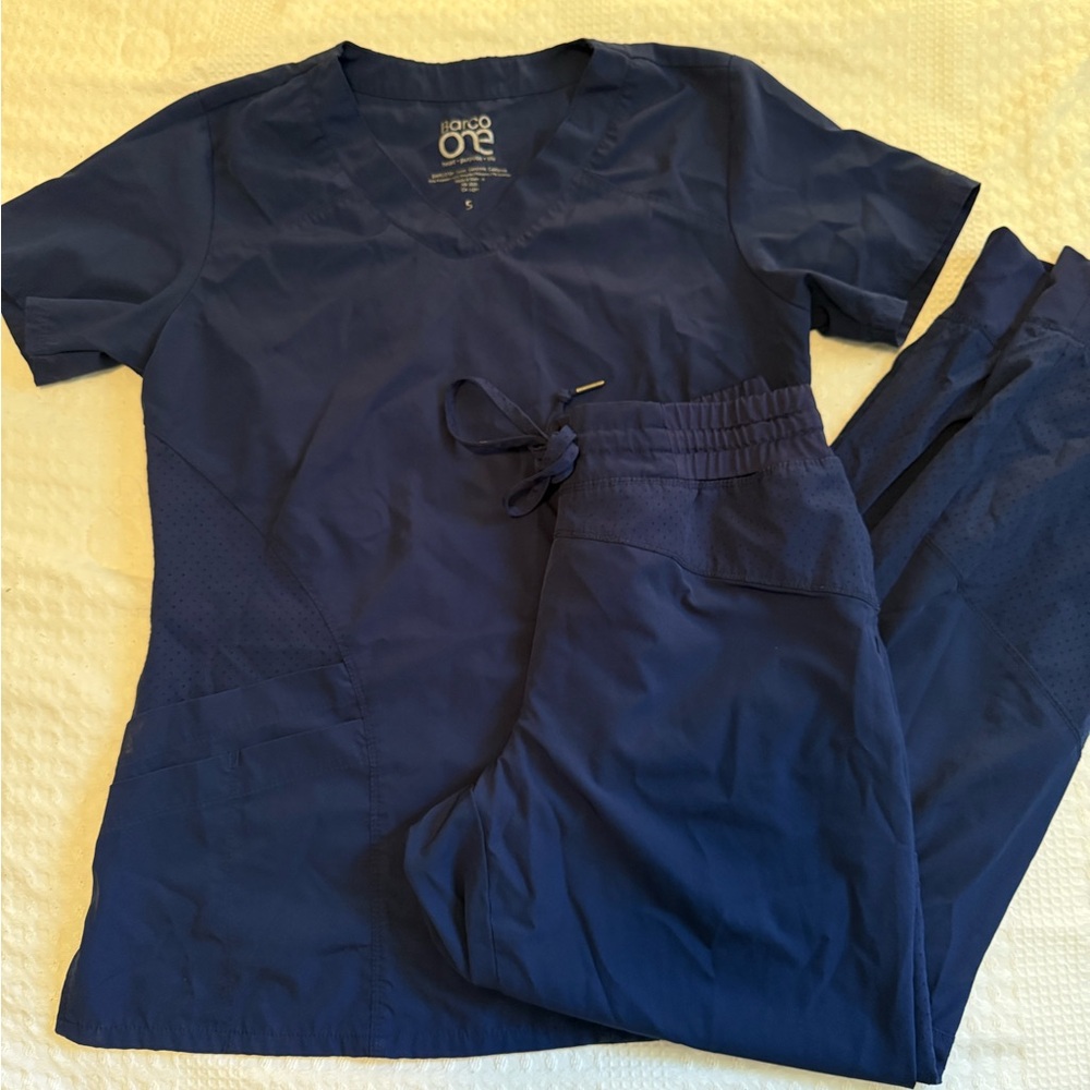 Barco Uniforms Navy Scrub Top and Bottoms